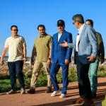 المشير خليفة حفتر والفريق صدام حفتر يتفقدان مضمار نادي الوطن استعداداً لبطولة "فرسان الكرامة"