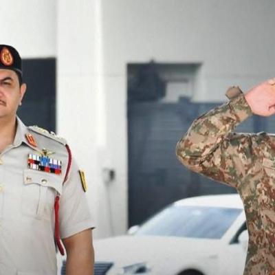 رئيس أركان الجيش الباكستاني يهنئ الفريق ركن صدام حفتر بتعيينه نائبًا للقائد العام